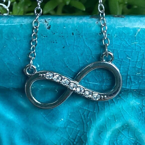 Silver Eternity Statement Necklace with Swarovski Crystals - Picture 1 of 8